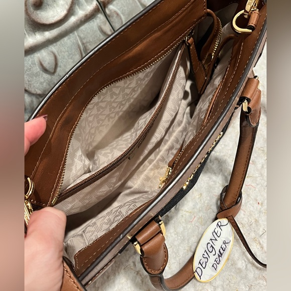 Authentic MICHAEL KORS Dillon Blue Denim Satchel VGC! - Picture 9 of 13